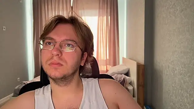 Snapshot of HairyVit chatting on March 2026 07:37:02 AM HairyVit online show from March 2026 07:37:02 AM