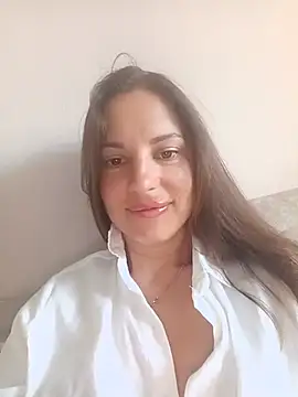 She-Moon online show from July 2026 06:10:01 AM