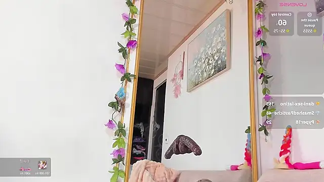 Snapshot of la_saris chatting on March 2026 07:15:01 AM la saris online show from March 2026 07:15:01 AM