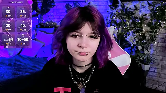 Ashley Veil online show from March 2026 08:47:01 PM