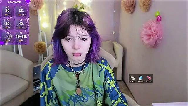 Ashley Veil online show from April 2026 09:01:02 PM