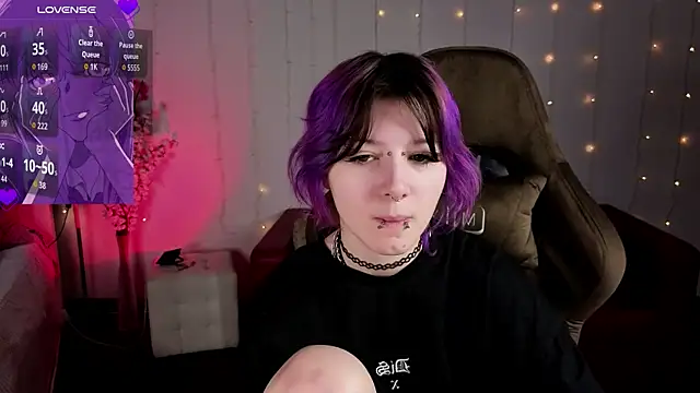 Ashley Veil online show from April 2026 08:42:01 PM