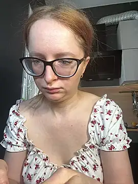 Snapshot of coy_girl_ chatting on February 2026 11:06:02 AM coy girl online show from February 2026 11:06:02 AM