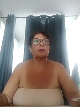 Snapshot of anaisytu chatting on June 2026 09:59:01 AM anaisytu online show from June 2026 09:59:01 AM