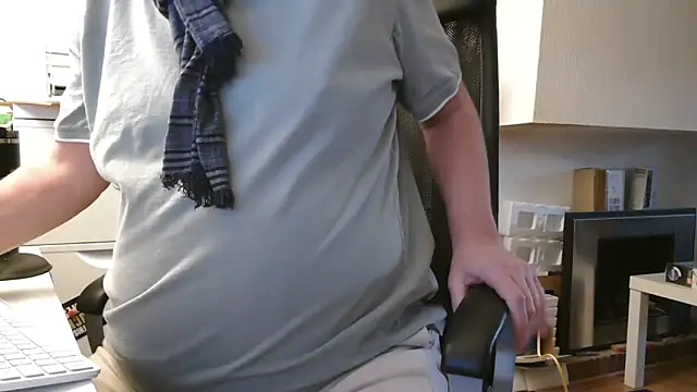 liveoncam2004 online show from February 2025 04:33:02 PM