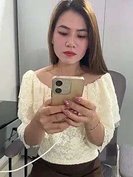 Snapshot of Llabi2k chatting on March 2026 08:15:02 PM Llabi2k online show from March 2026 08:15:02 PM