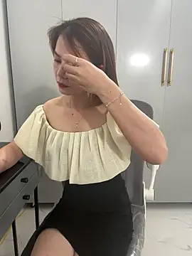 Llabi2k online show from June 2026 08:36:01 PM