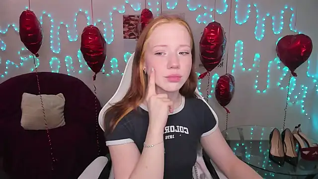 Snapshot of Katrys chatting on February 2026 01:03:02 AM Katrys online show from February 2026 01:03:02 AM