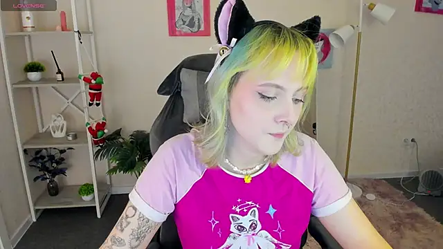 Snapshot of Roziett_Belle chatting on February 2026 09:19:02 AM Roziett Belle online show from February 2026 09:19:02 AM