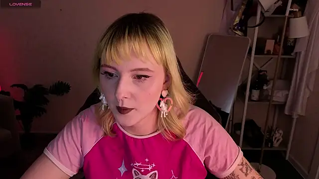 Roziett Belle online show from March 2026 09:15:01 AM