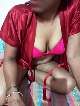 Snapshot of Dropati35 chatting on June 2026 05:25:01 PM Dropati35 online show from June 2026 05:25:01 PM
