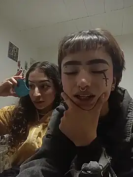 AlexxaAndRileyy online show from April 2026 02:51:02 AM