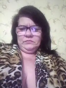 NysiOlsen online show from April 2026 03:56:01 PM