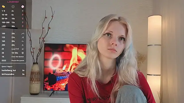JuanaSumma online show from May 2026 06:10:02 AM