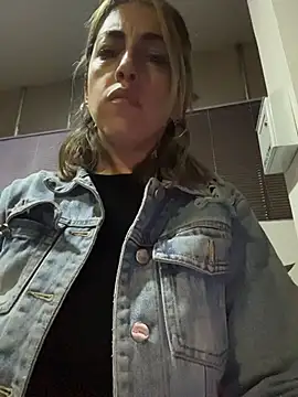 Snapshot of Paulinaa_bella chatting on February 2026 12:48:01 AM Paulinaa bella online show from February 2026 12:48:01 AM