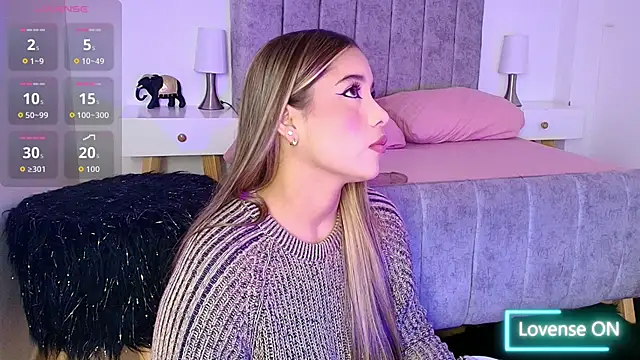 Lucy Carson  online show from February 2026 04:20:01 AM