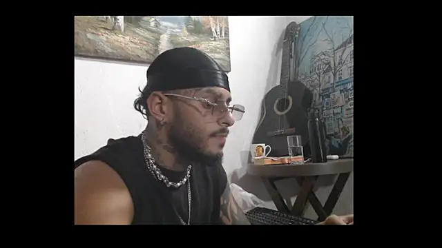 Snapshot of liyamjunior chatting on February 2026 04:42:02 AM liyamjunior online show from February 2026 04:42:02 AM