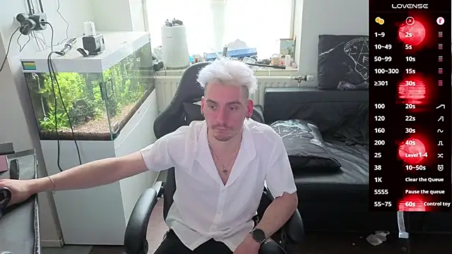 Rayzel White online show from March 2026 12:44:02 PM