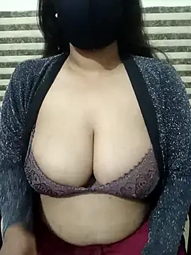 Snapshot of Sexy_risu chatting on February 2026 02:59:02 PM Sexy risu online show from February 2026 02:59:02 PM