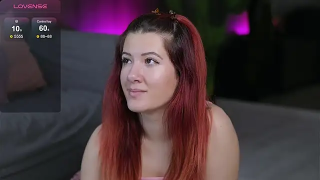 EvaMo0n online show from March 2026 04:40:02 AM