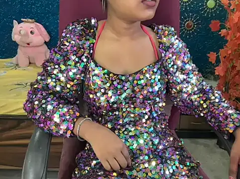 Snapshot of Brown-beauty chatting on July 2026 01:18:01 PM Brown-beauty online show from July 2026 01:18:01 PM