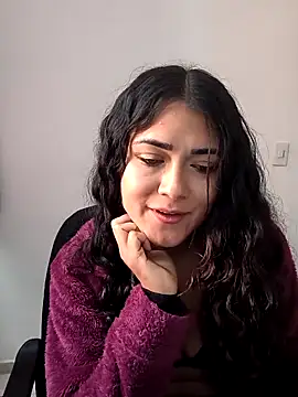 Snapshot of Freyarosse chatting on February 2026 02:54:02 PM Freyarosse online show from February 2026 02:54:02 PM