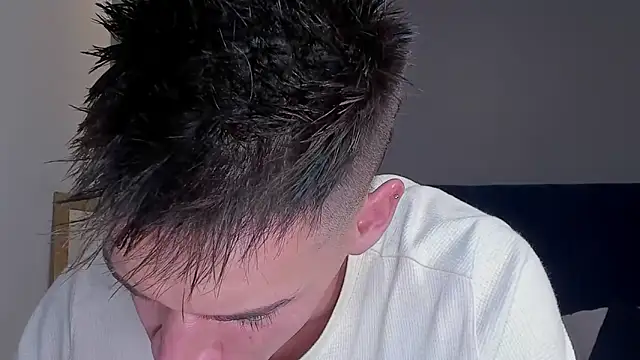 Snapshot of DrakeCarter chatting on February 2026 12:40:02 AM DrakeCarter online show from February 2026 12:40:02 AM