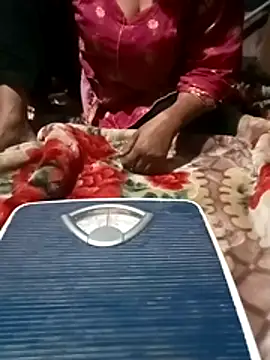 Hot queen3210 online show from February 2026 06:28:01 PM