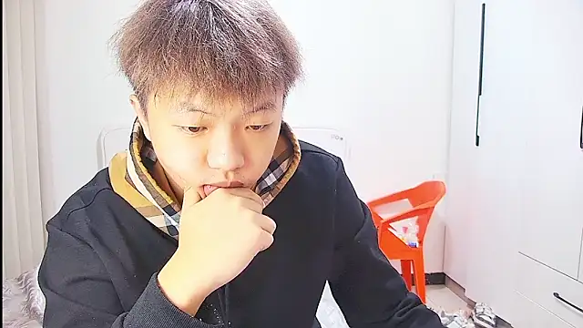 Chocolates-001 online show from June 2026 12:08:01 PM