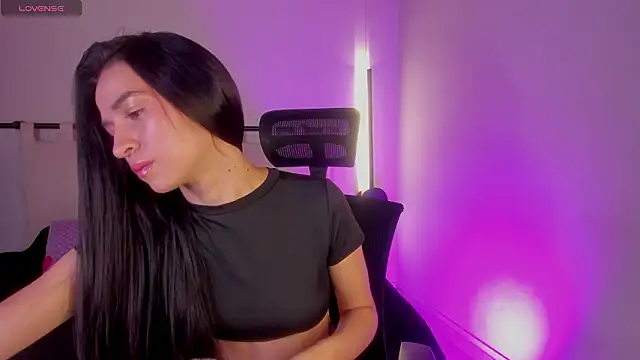 ella  olmos online show from March 2026 01:38:02 PM