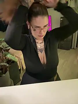 NyxTattoo online show from February 2026 06:26:01 PM