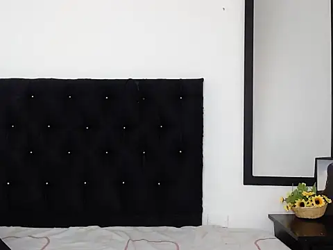 LauraHorny69 online show from March 2026 01:35:02 PM