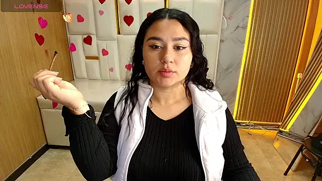 Zarath tf online show from March 2026 01:37:01 PM