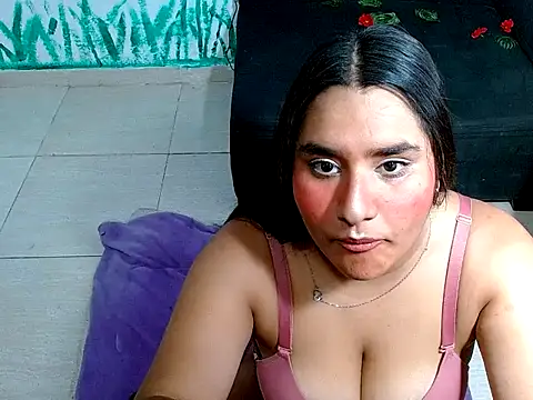 Im May  online show from February 2026 09:33:01 PM