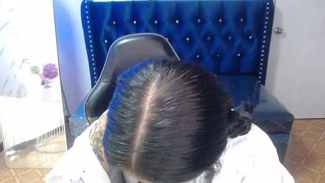 Snapshot of Candy_Rose_v chatting on February 2026 01:07:02 PM Candy Rose v online show from February 2026 01:07:02 PM