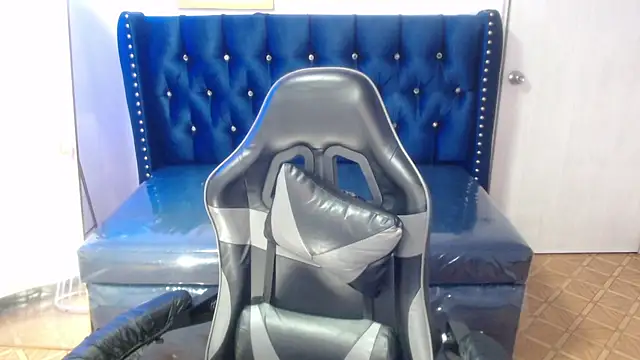 Snapshot of Candy_Rose_v chatting on February 2026 01:08:02 PM Candy Rose v online show from February 2026 01:08:02 PM