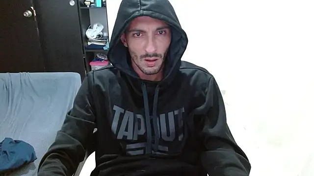Snapshot of maskguy23 chatting on May 2026 09:38:01 AM maskguy23 online show from May 2026 09:38:01 AM