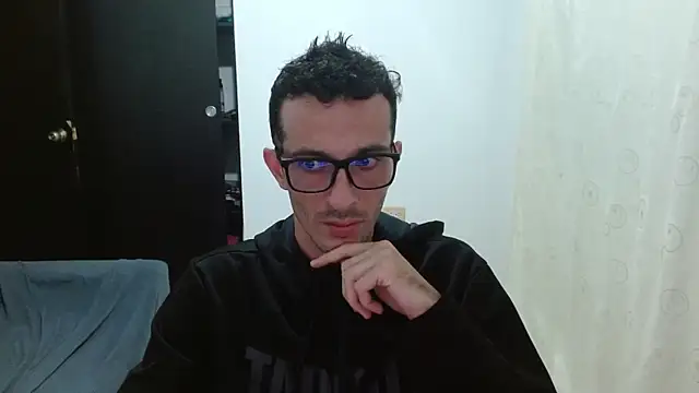 Snapshot of maskguy23 chatting on June 2026 03:42:02 AM maskguy23 online show from June 2026 03:42:02 AM