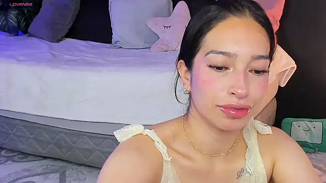 Noaah25  online show from February 2026 04:39:01 AM