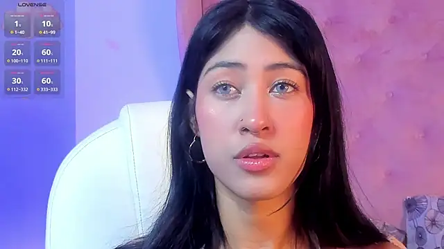 Snapshot of internett_sweetheart chatting on February 2026 06:31:01 AM internett sweetheart online show from February 2026 06:31:01 AM