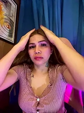 Snapshot of Danaya18 chatting on January 2026 12:26:01 AM Danaya18 online show from January 2026 12:26:01 AM