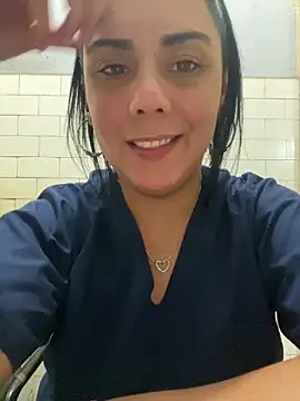 anita1825 online show from April 2026 01:40:01 PM