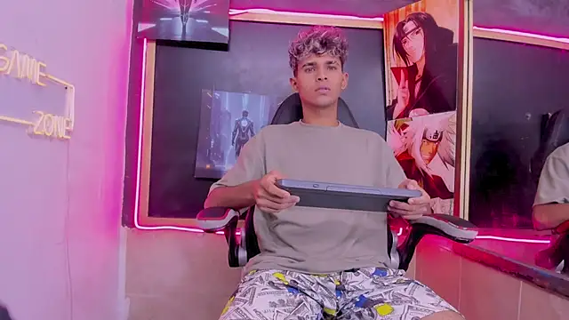 Axelgreyder online show from February 2026 06:22:02 PM