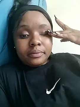 LUNAARXO1 online show from April 2026 06:54:02 PM