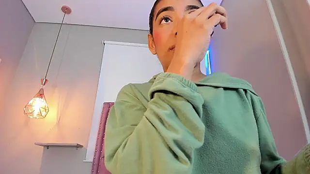 Scarlet Vixen  online show from March 2026 12:45:02 PM