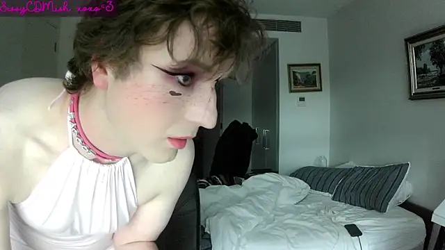 Snapshot of SissyCDMish chatting on July 2026 11:58:01 PM SissyCDMish online show from July 2026 11:58:01 PM