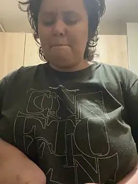 Snapshot of RavenEllieUniverse chatting on February 2026 04:27:01 AM RavenEllieUniverse online show from February 2026 04:27:01 AM