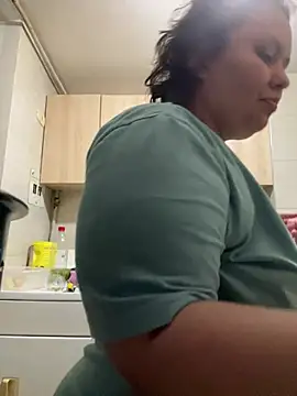 Snapshot of RavenEllieUniverse chatting on February 2026 02:49:02 AM RavenEllieUniverse online show from February 2026 02:49:02 AM