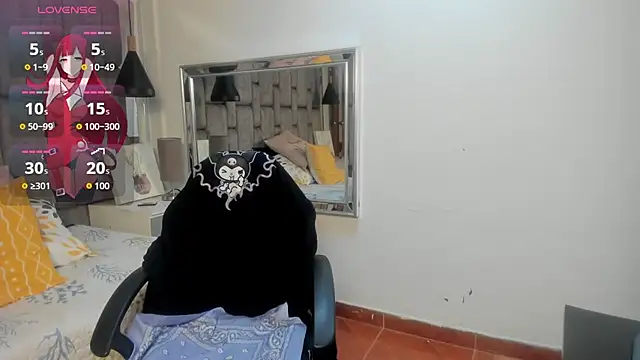 JenniQ69 online show from April 2026 01:33:02 PM