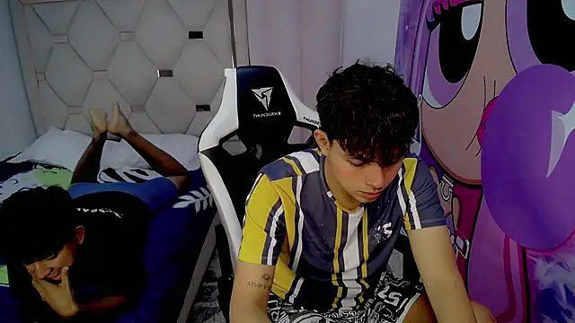 Snapshot of Maxwell_boys chatting on February 2026 03:37:01 AM Maxwell boys online show from February 2026 03:37:01 AM